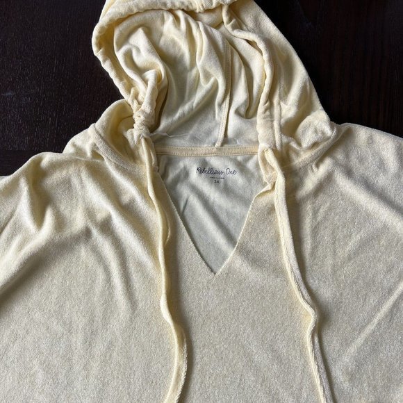NWT Rebellious One Womens Trendy Plus Size Loop Terry Pullover Hoodie Yellow 3X - Picture 3 of 8